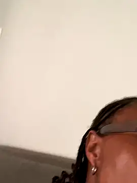 Snapshot of BADFATASS85 chatting on 11, 11, 2025 BADFATASS85 online show from 11, 11, 2025