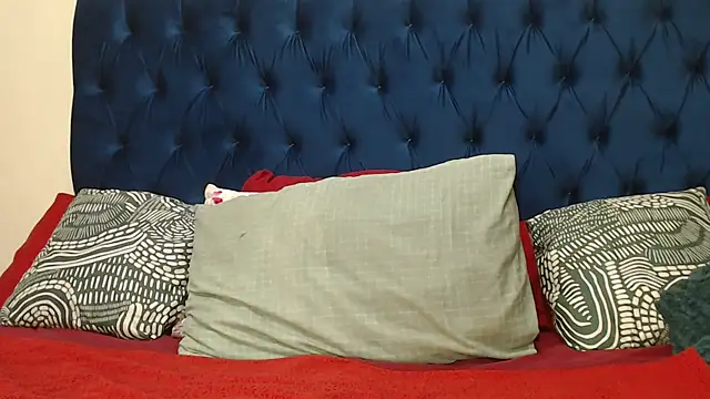 Snapshot of BADFATASS85 chatting on 17, 11, 2025 BADFATASS85 online show from 17, 11, 2025