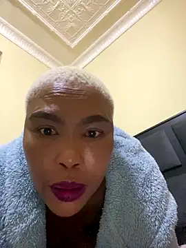 Snapshot of BADFATASS85 chatting on 14, 12, 2025 BADFATASS85 online show from 14, 12, 2025