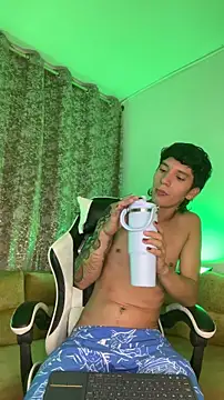 Snapshot of JacoboSwam chatting on 12, 11, 2025 JacoboSwam online show from 12, 11, 2025