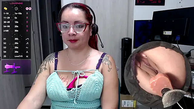 Snapshot of kyobiker chatting on 26, 11, 2025 kyobiker online show from 26, 11, 2025