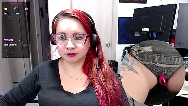 Snapshot of kyobiker chatting on 30, 11, 2025 kyobiker online show from 30, 11, 2025