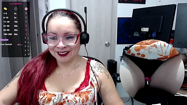 Snapshot of kyobiker chatting on 30, 11, 2025 kyobiker online show from 30, 11, 2025