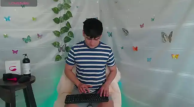 Jhonny horny1 online show from 9, 3, 2025