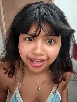 Snapshot of Peach_Girll chatting on 24, 1, 2025 Peach Girll online show from 24, 1, 2025