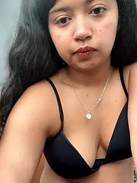 Peach Girll online show from 3, 3, 2026