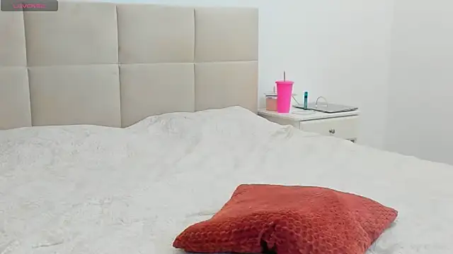 Snapshot of Sunshine_Eva chatting on 21, 10, 2025 Sunshine Eva online show from 21, 10, 2025