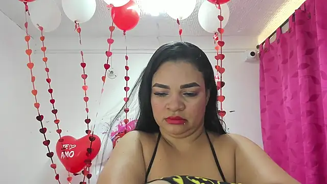 Cloe 35 online show from 12, 2, 2025