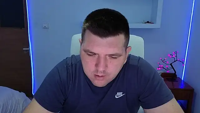 Snapshot of Basystem chatting on 13, 9, 2025 Basystem online show from 13, 9, 2025