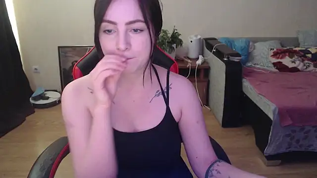 Snapshot of Laralianna chatting on 20, 3, 2026 Laralianna online show from 20, 3, 2026