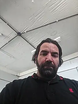 Snapshot of MysterBearMG chatting on 15, 10, 2025 MysterBearMG online show from 15, 10, 2025