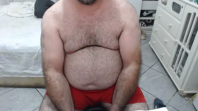 Snapshot of MysterBearMG chatting on 7, 11, 2025 MysterBearMG online show from 7, 11, 2025