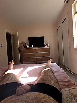 Snapshot of MysterBearMG chatting on 20, 11, 2025 MysterBearMG online show from 20, 11, 2025