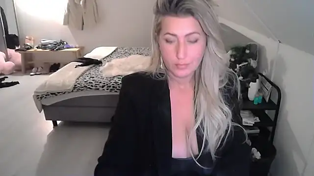 TessToy online show from 12, 12, 2024