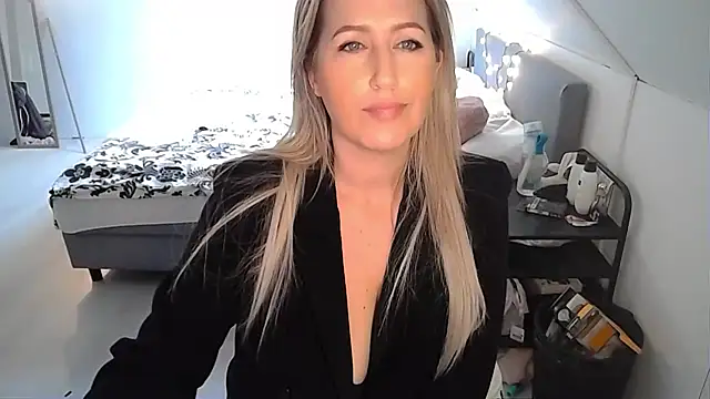 TessToy online show from 28, 1, 2025