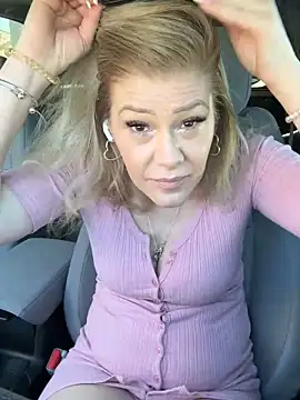 Lexi Shocker online show from 24, 2, 2025