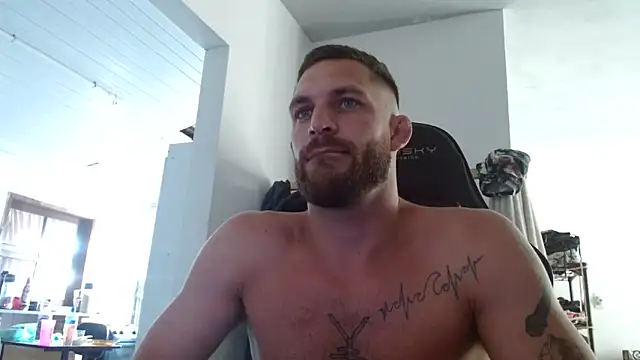 Snapshot of surfdog_95 chatting on 28, 2, 2025 surfdog 95 online show from 28, 2, 2025