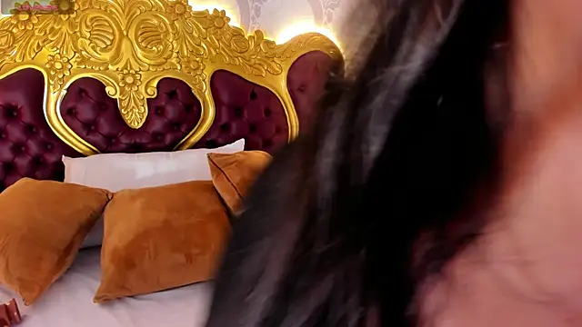 Dulce 26  online show from 18, 12, 2024