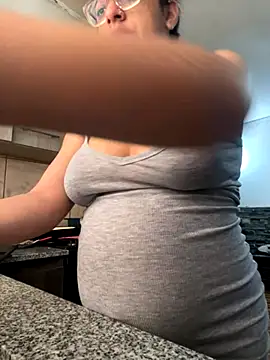 Snapshot of Ninnfa chatting on 14, 11, 2025 Ninnfa online show from 14, 11, 2025