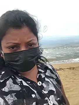 Snapshot of _Cute_ariana_ chatting on 15, 10, 2025 Cute ariana online show from 15, 10, 2025