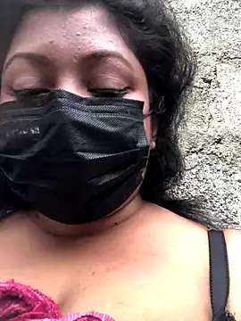 Snapshot of _Cute_ariana_ chatting on 8, 11, 2025 Cute ariana online show from 8, 11, 2025