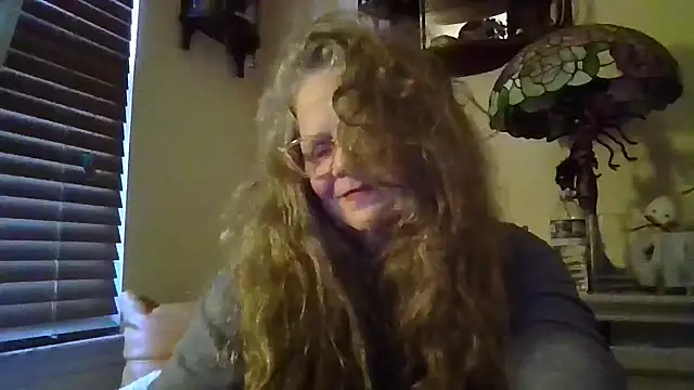 Snapshot of DestineeLoverGirl chatting on 2, 11, 2025 DestineeLoverGirl online show from 2, 11, 2025