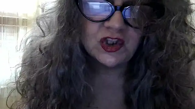 Snapshot of DestineeLoverGirl chatting on 19, 11, 2025 DestineeLoverGirl online show from 19, 11, 2025