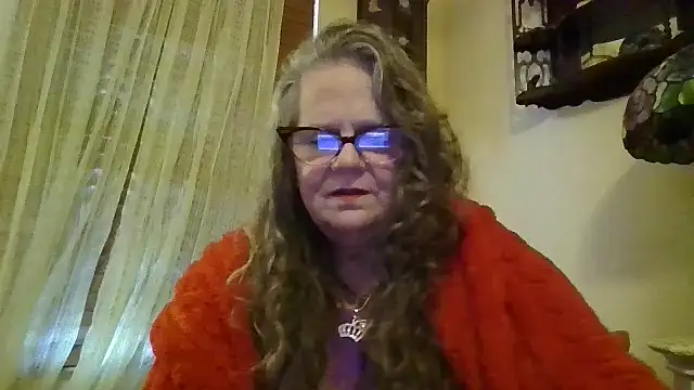 Snapshot of DestineeLoverGirl chatting on 2, 12, 2025 DestineeLoverGirl online show from 2, 12, 2025