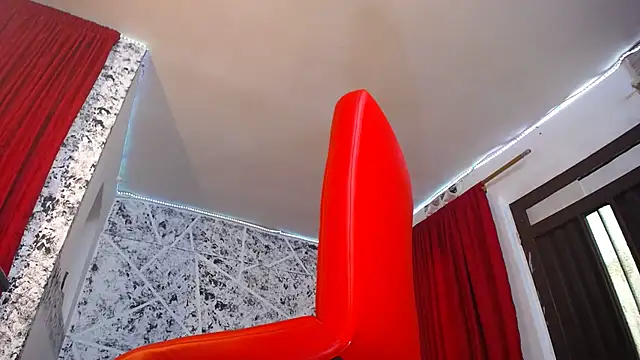 Snapshot of hornytsblonde chatting on 18, 10, 2025 hornytsblonde online show from 18, 10, 2025