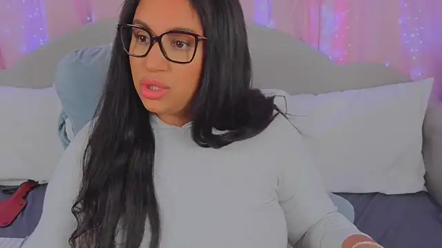 MeghanXO online show from 18, 12, 2024