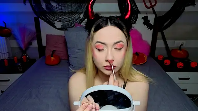 AriaSugar online show from 30, 10, 2025