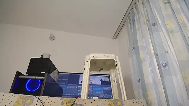 eolicasex online show from 2, 3, 2025