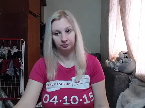 BustyBlond online show from 17, 1, 2025
