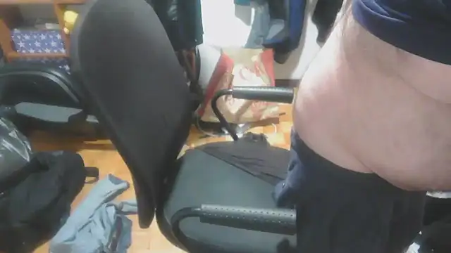 mikeyhotbear online show from 2, 12, 2024