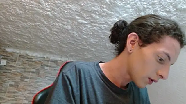 Snapshot of omar_alurba chatting on 16, 11, 2025 omar alurba online show from 16, 11, 2025