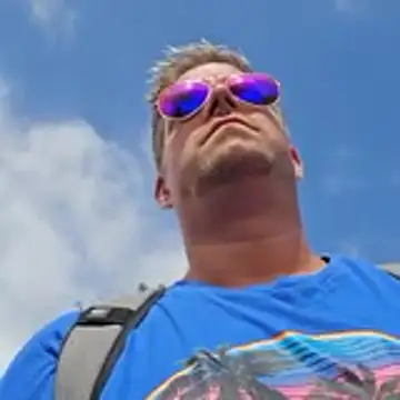 Trucker Hunter online show from 19, 10, 2025