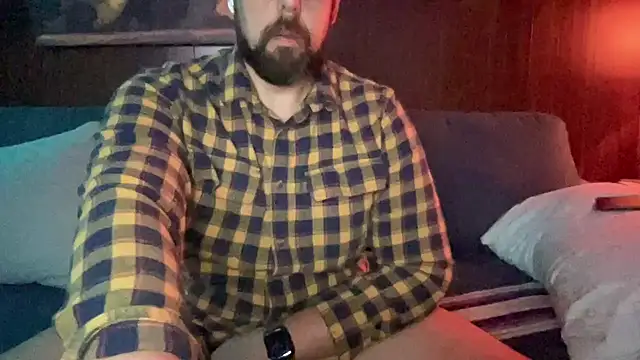 Snapshot of curiouscock38 chatting on 5, 3, 2025 curiouscock38 online show from 5, 3, 2025