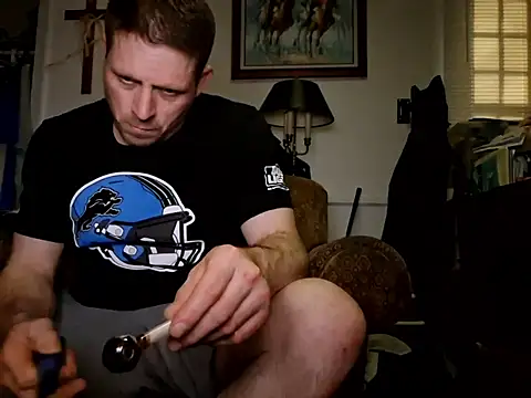 Snapshot of curiouscock38 chatting on 21, 12, 2025 curiouscock38 online show from 21, 12, 2025