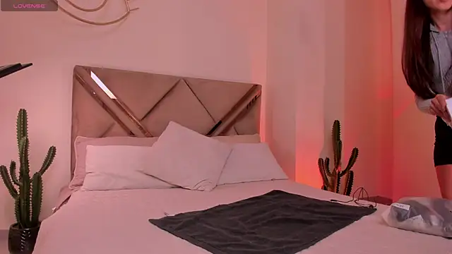 ErikaBenz  online show from 18, 3, 2026