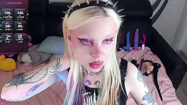 Snapshot of HelenGoat chatting on 6, 12, 2024 HelenGoat online show from 6, 12, 2024