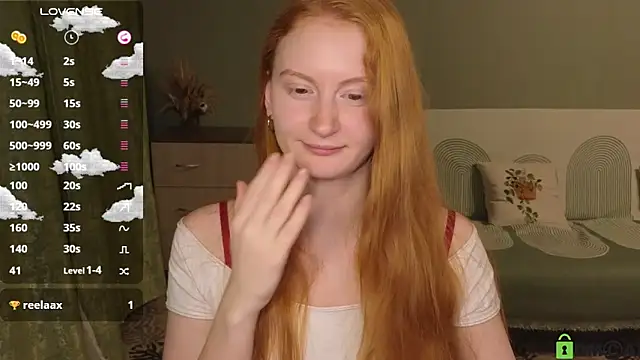 Snapshot of astoria_ross_ chatting on 17, 10, 2025 astoria ross online show from 17, 10, 2025