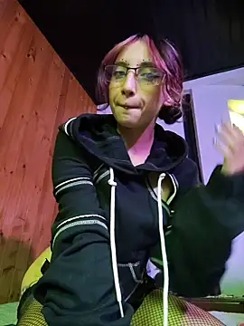  Laary online show from 9, 3, 2026