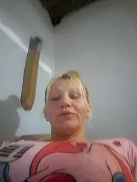 Nicolle Milf online show from 1, 2, 2026