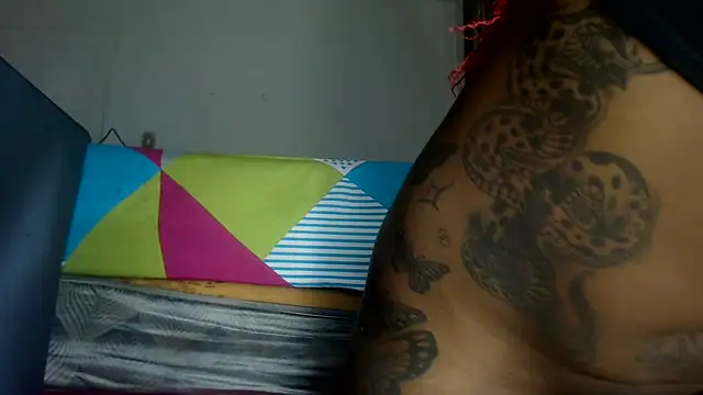 Snapshot of Devill_x chatting on 18, 11, 2025 Devill x online show from 18, 11, 2025