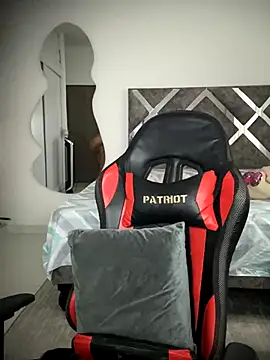 ValleryParker online show from 18, 11, 2025