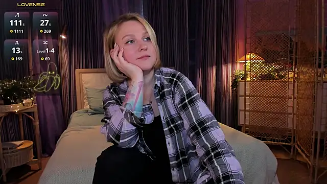 Snapshot of Lazy_Lady chatting on 25, 2, 2026 Lazy Lady online show from 25, 2, 2026