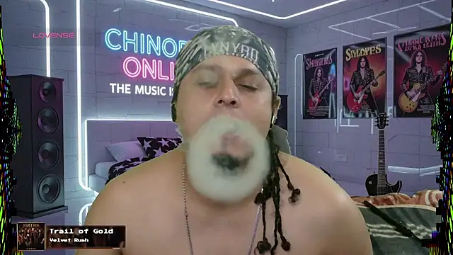 chino roz online show from 10, 10, 2025