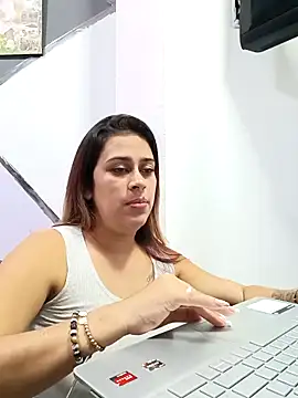 Latina sexy1 online show from 21, 3, 2025