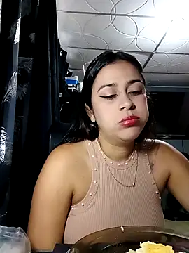 Latina sexy1 online show from 16, 2, 2026