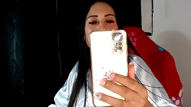 carolinalovee  online show from 11, 1, 2025